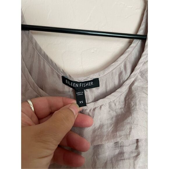 Eileen Fisher 100% Silk Sleeveless Blouse - Picture 2 of 4